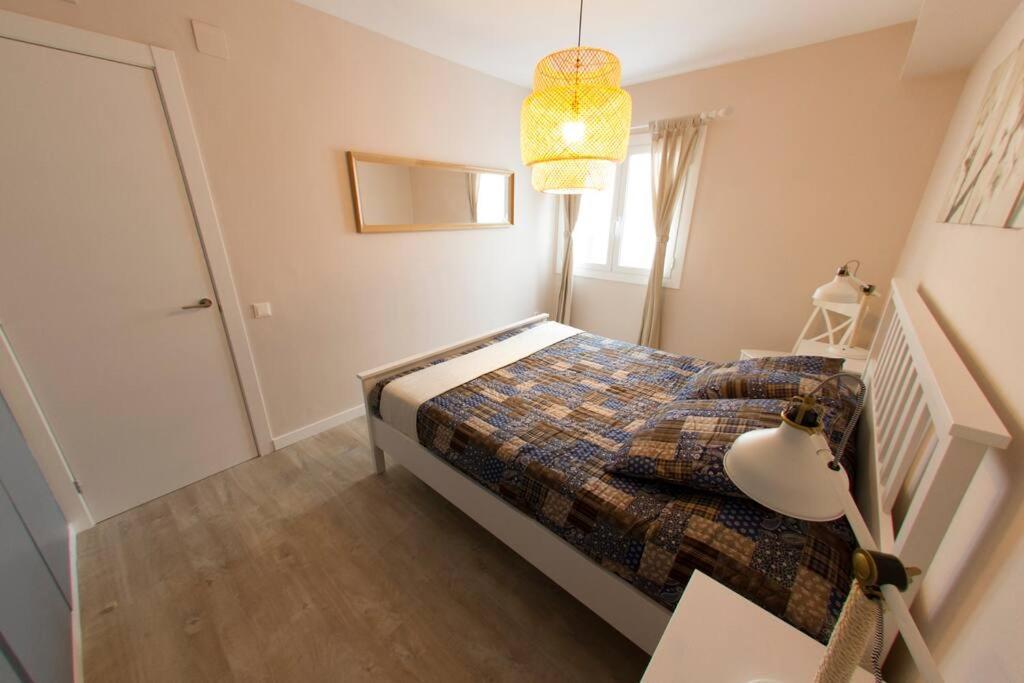 - Beachside - Free Parking - Limited Size Car Appartement Lloret de Mar